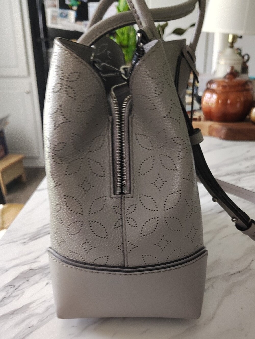 Michael Kors Mercer Gallery Leather Tote, Medium - Picture 8 of 16
